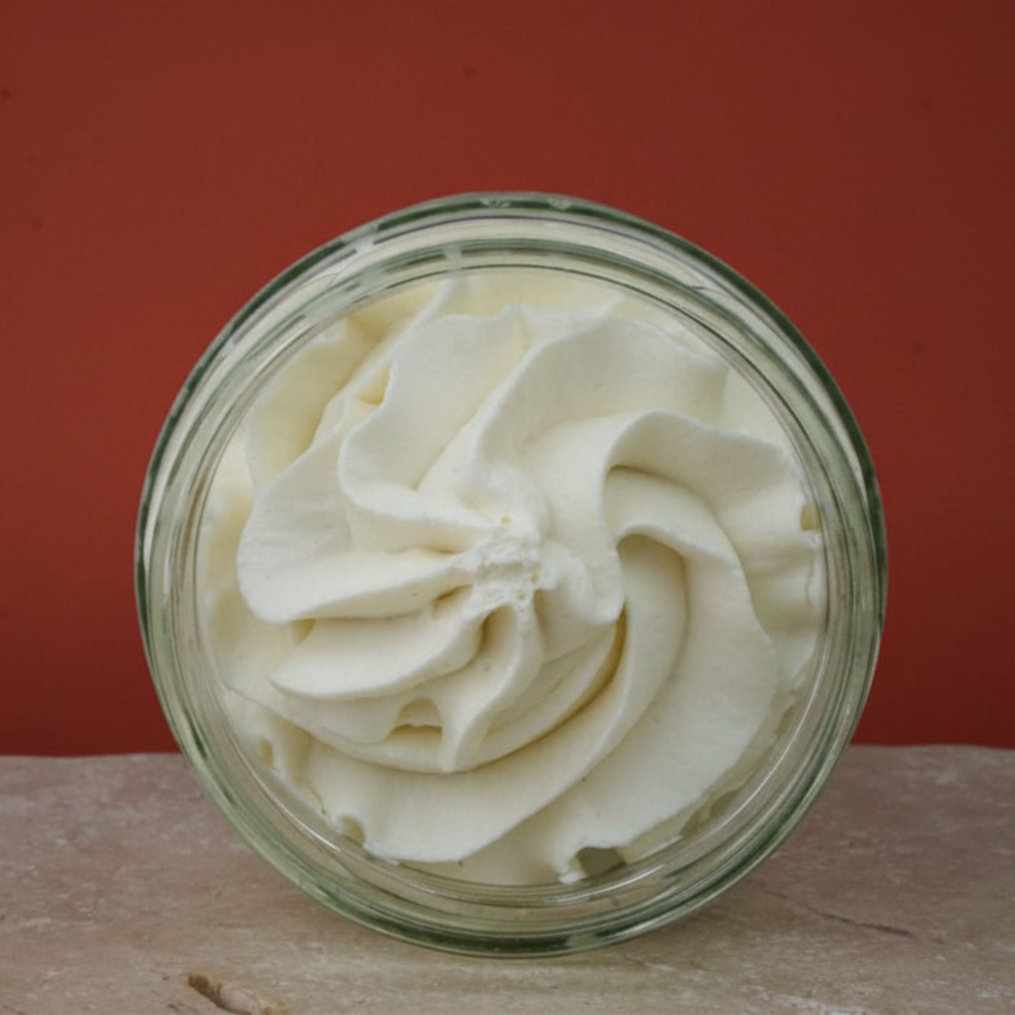 Plastikfreie Body Butter, vegan, cremig, hergestellt in Berlin