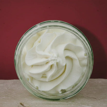 Feste Körperbutter, plastikfrei, vegan und hergestellt in Berlin