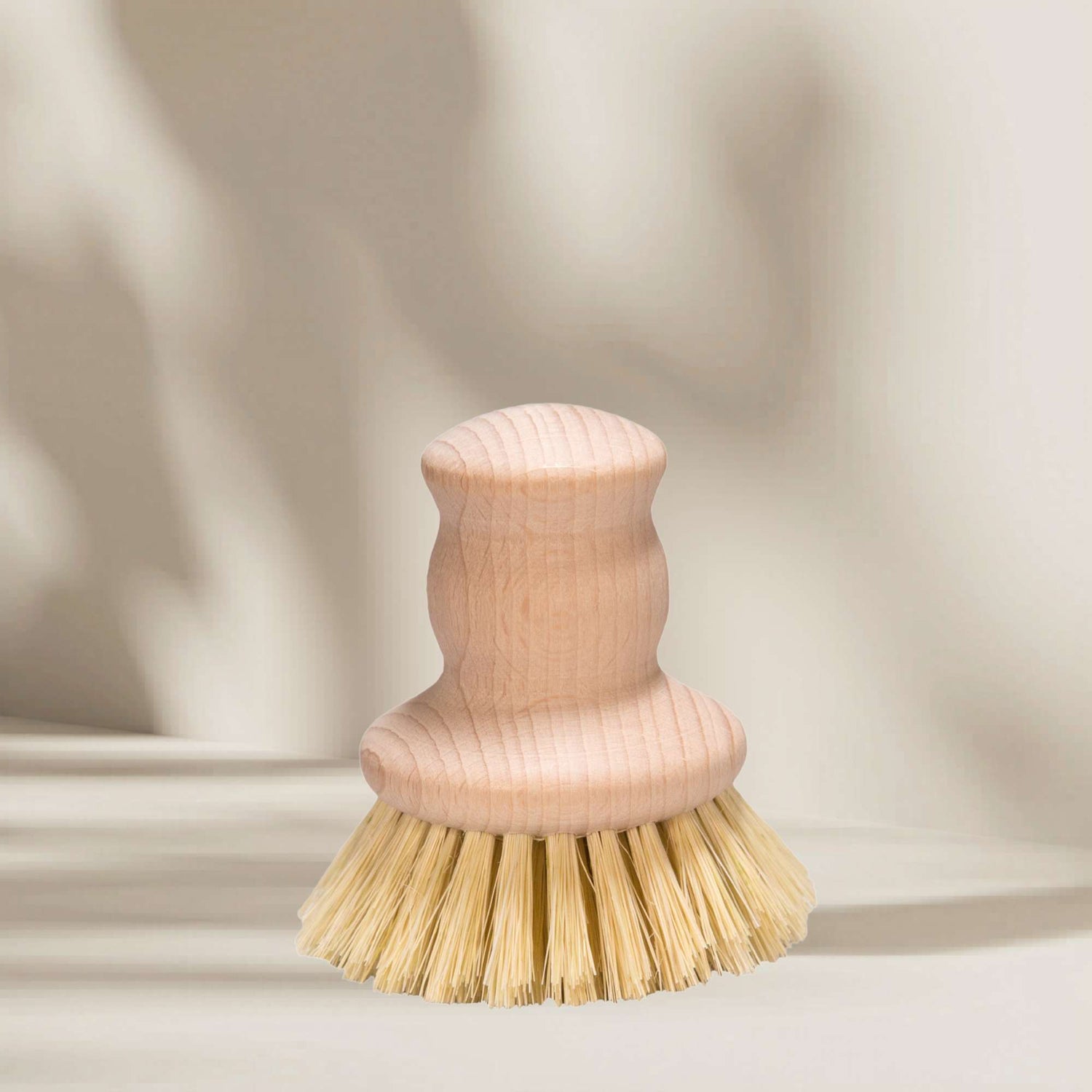 Topfbürste aus Holz, plastikfreier Alltagsbegleiter für sauberes Geschirr, ersetzt die klassische Spülbürste oder den Spülschwamm, vegan, plastikfrei