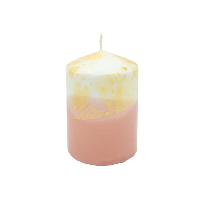 Unsere handgefertigte Dip Dye Kerze in altrosa sieht nicht nur hübsch aus, die Stumpenkerze ist auch nachhaltig, vegan & palmölfrei!