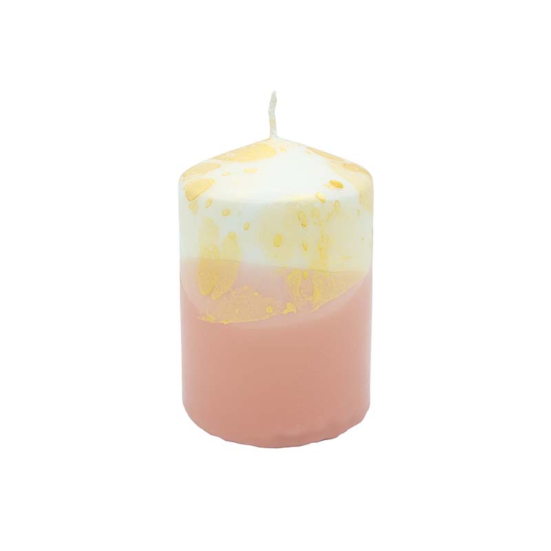 Unsere handgefertigte Dip Dye Kerze in altrosa sieht nicht nur hübsch aus, die Stumpenkerze ist auch nachhaltig, vegan & palmölfrei!